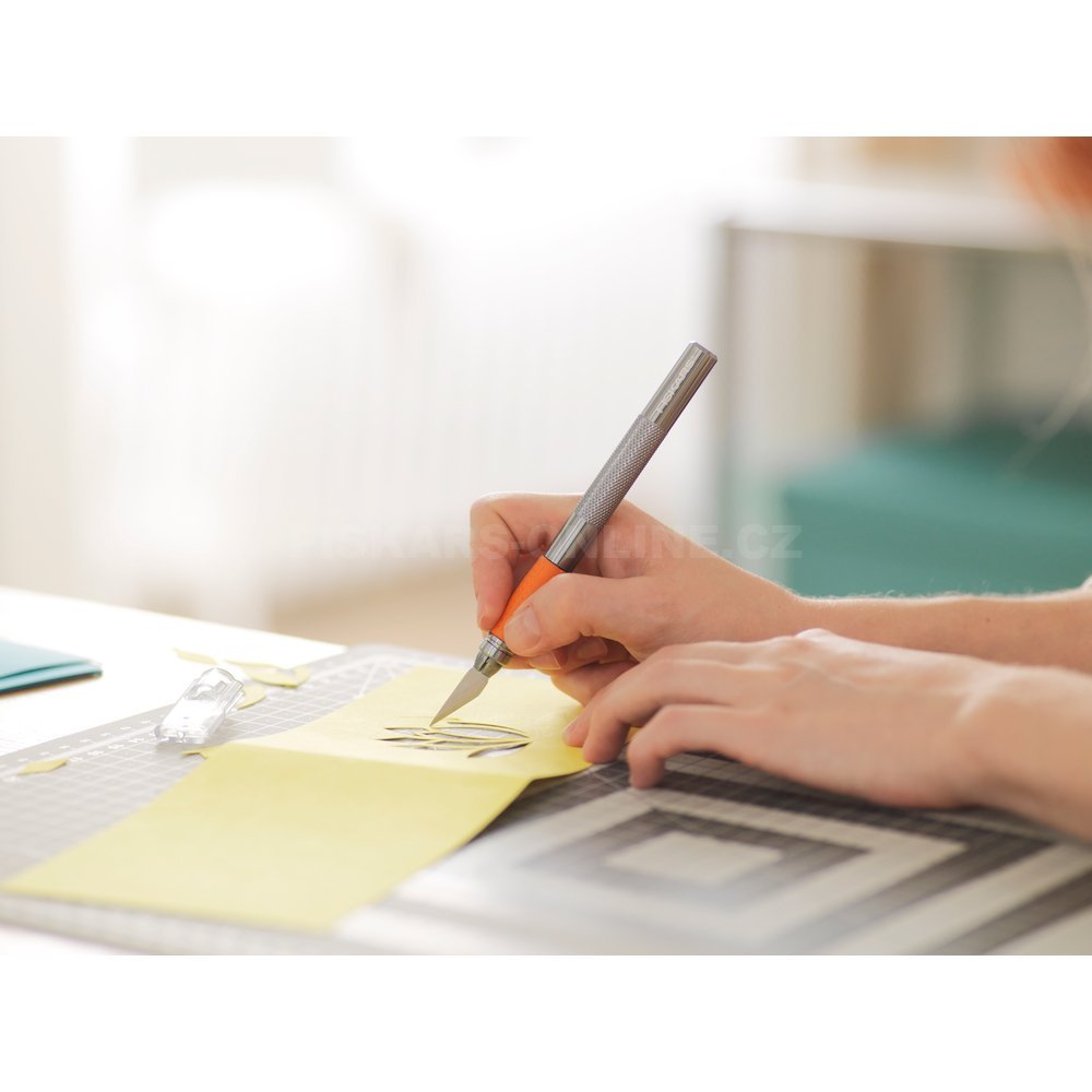 Precizní umělecký nůž Fiskars 2 Precizní umělecký nůž Fiskars - Obrázek 2