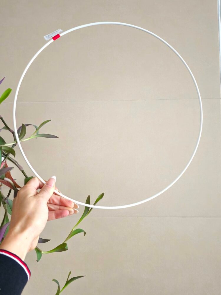 Kovový kruh, bílý 35 cm 1 kovovy-kruh-velky