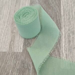 lehka-sifonova-stuha