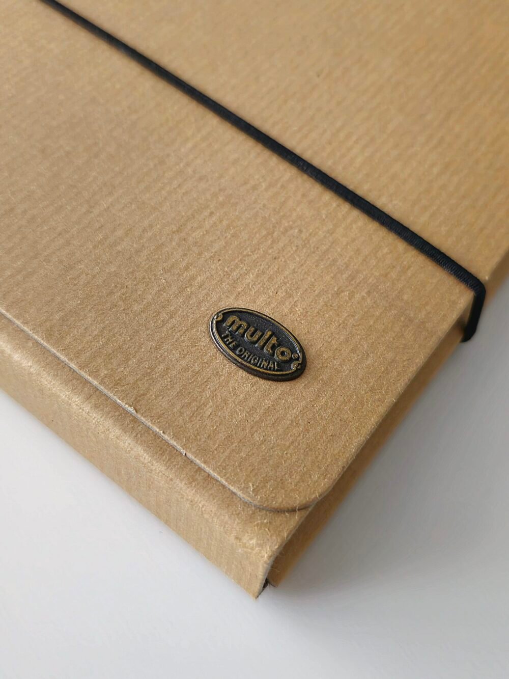 Papírové desky v přírodní barvě A4 3 papirove-desky