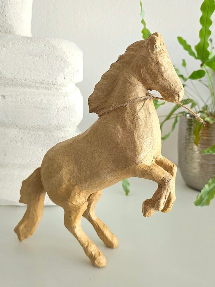 Figurka z kartonu kůň (23 x 17 cm) 1 kun-na-decoupage