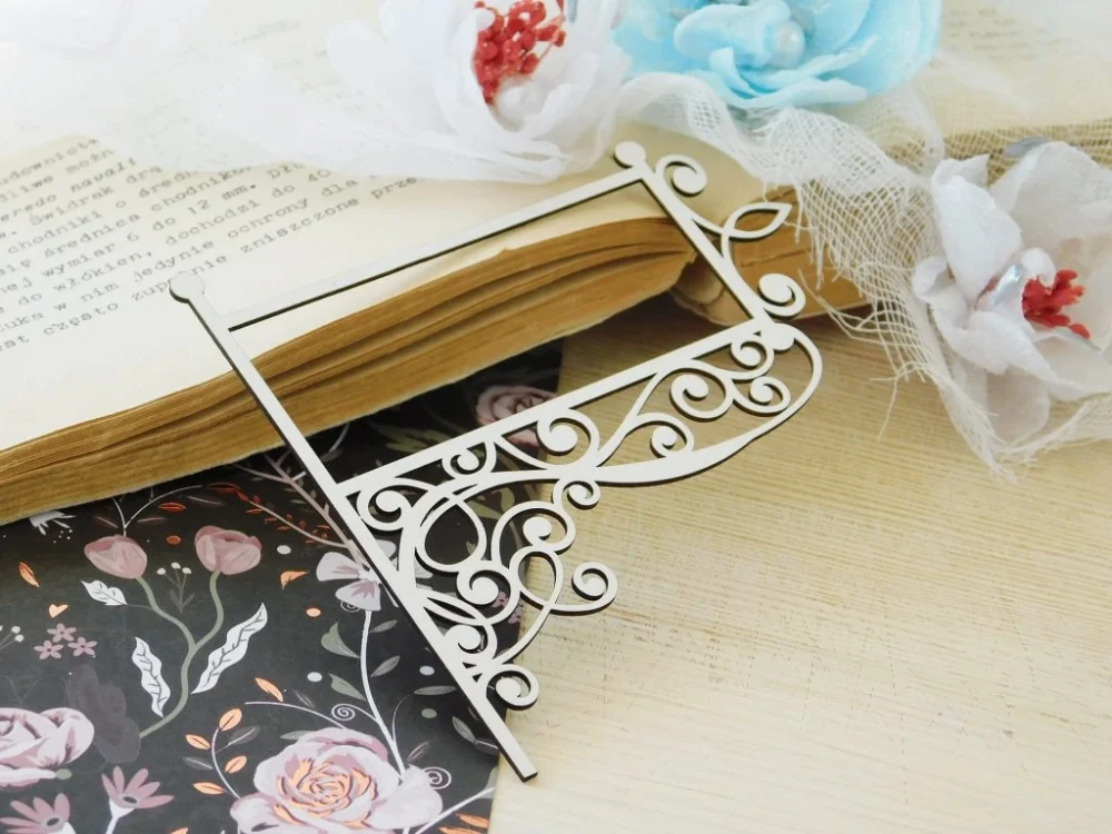 Dekorativní rámeček z MFD desky 1 výsek-zdobený-rámeček