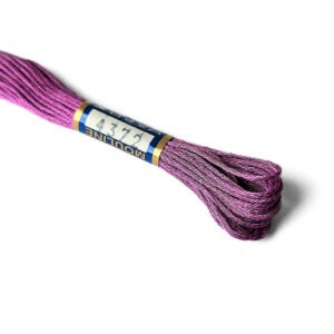 vyšívací-příze-fialová
