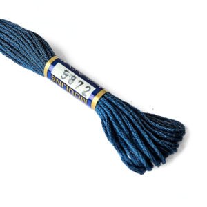 vyšívací-příze-modrá