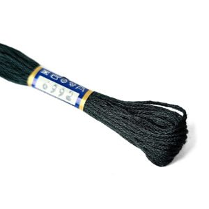 vyšívací-příze-zeleno-čerená